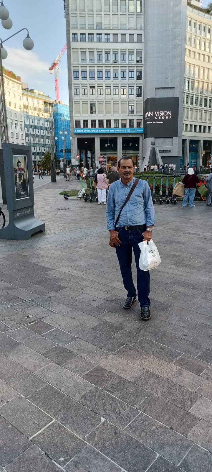 Mohamed Haroenkhan Abdul on a square in Milan